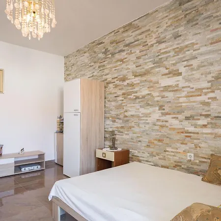 Apartment Moderne Strandwohnung In Zentraler Lage Biograd Na Moru